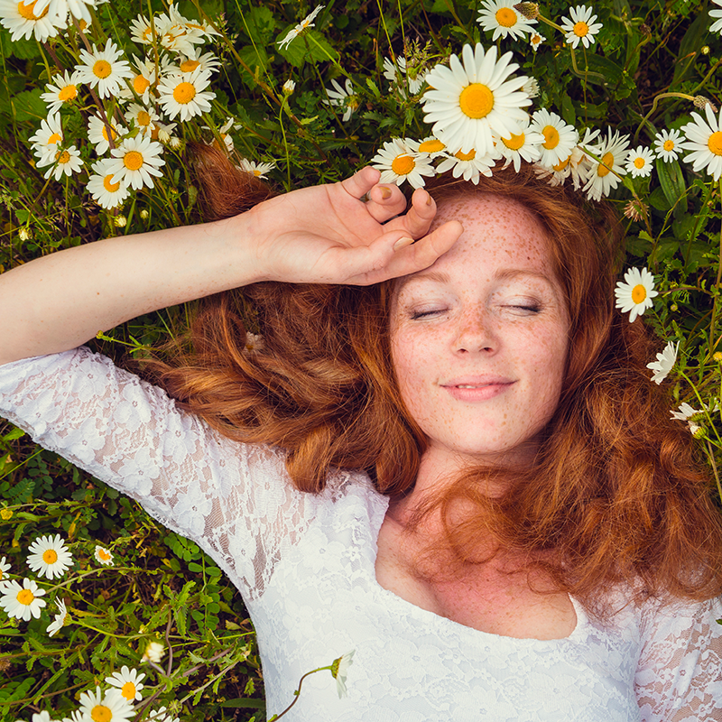 Capelli mossi come gestire effetto crespo in primavera